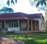 Baranduda Homestead BB Cottages - Whitsundays Accommodation