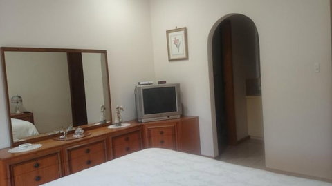 Gaerwood Bed Breakfast - Whitsundays Accommodation 5