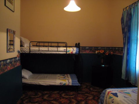 Kingfisher Lodge Edithburgh - Whitsundays Accommodation 3