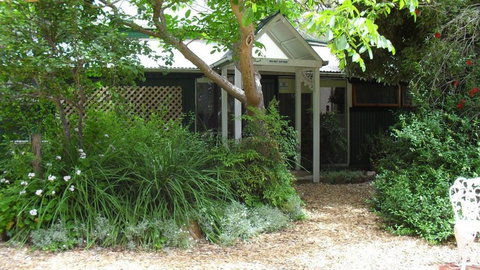 Forest Gate Cottages - Whitsundays Accommodation 0