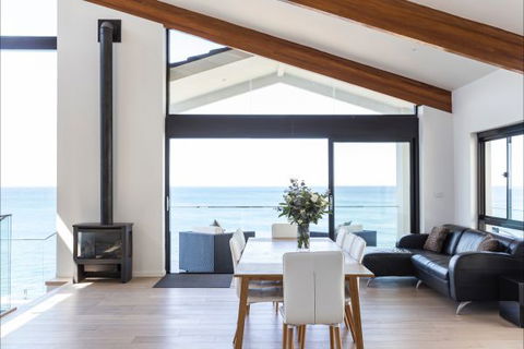 Alexandria House - Whitsundays Accommodation 0