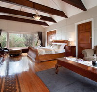 Arnica Views Summit Retreat - Whitsundays Accommodation