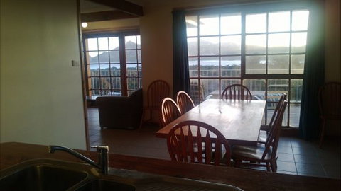 Bay View House - Whitsundays Accommodation 6