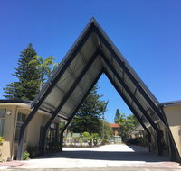 Belmont Palms Motel - Whitsundays Accommodation