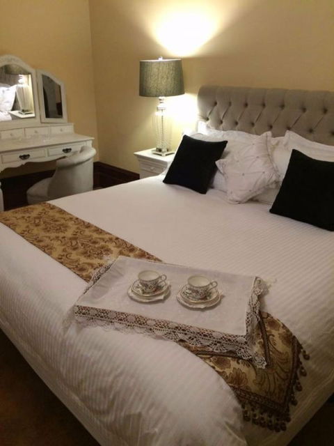 Clifton House And Gardens: Farm Stay Accommodation - Whitsundays Accommodation 1