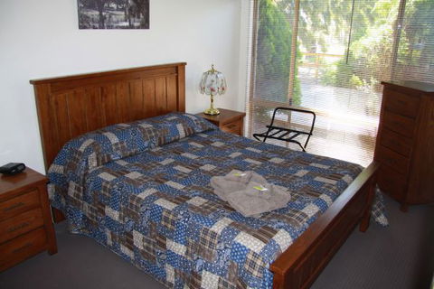 Coranda Lodge B And B - Whitsundays Accommodation 1