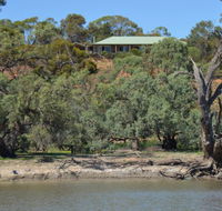 Coongalena View - Whitsundays Accommodation
