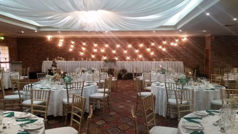 Exies Bagtown Motel - Whitsundays Accommodation 2