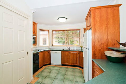 Fairlight House - Whitsundays Accommodation 2