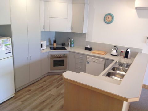 Flinders Beach Retreat Queenscliff - Whitsundays Accommodation 2