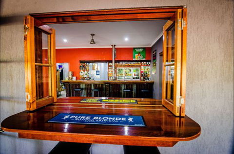 Goldfields Hotel And Finnigan's Rest - Whitsundays Accommodation 4