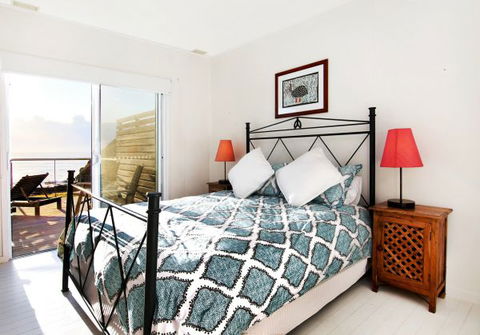 Headlands Beach House - Whitsundays Accommodation 6