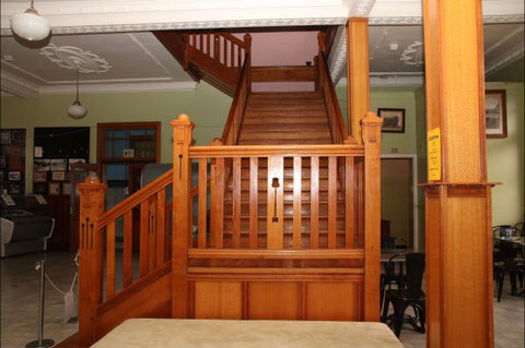 Hotel Corones Charleville - Whitsundays Accommodation 1