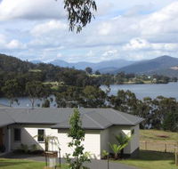 Huon River Cottage - Whitsundays Accommodation