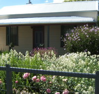 Willowbrook Cottages BB's - Whitsundays Accommodation