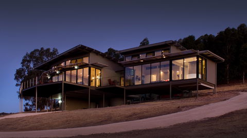 McLaren Eye - Whitsundays Accommodation 0