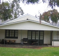 Naracoorte Cottages  Pinkerton Hill - Whitsundays Accommodation