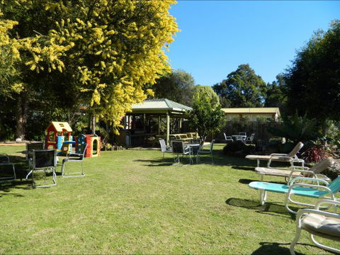 Melaleuca Grove Holiday Units & Motor Inn - Whitsundays Accommodation 0