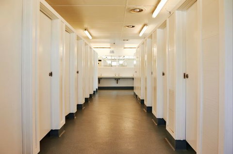 Midland Tourist Park - Whitsundays Accommodation 2