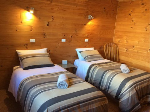 Mole Creek Cabins - Whitsundays Accommodation 6