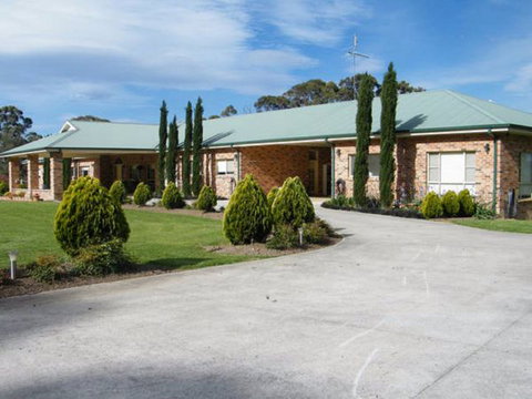 Nana And Pa's Country Retreat - Whitsundays Accommodation 0