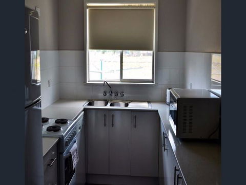 Narrabri West Apartments - Whitsundays Accommodation 2