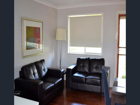 Narrabri West Apartments - Whitsundays Accommodation 3