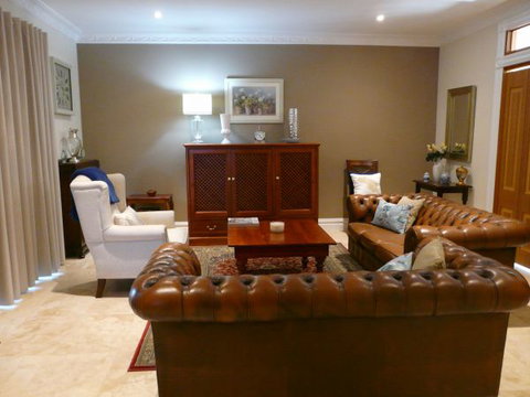 Paringa Grove Homestead - Whitsundays Accommodation 7