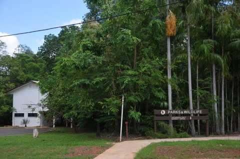 Plaza Hotel - Whitsundays Accommodation 0