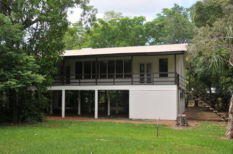 Plaza Hotel - Whitsundays Accommodation 2