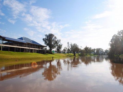 Riverside Farm Retreat B And B - Whitsundays Accommodation 5