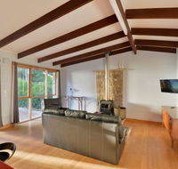 Ridgetop Hideaway - Whitsundays Accommodation