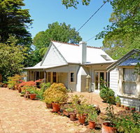 Sefton Cottage - Whitsundays Accommodation
