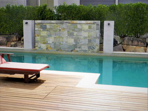 Shangri La Gardens Motel And Function Centre - Whitsundays Accommodation 3