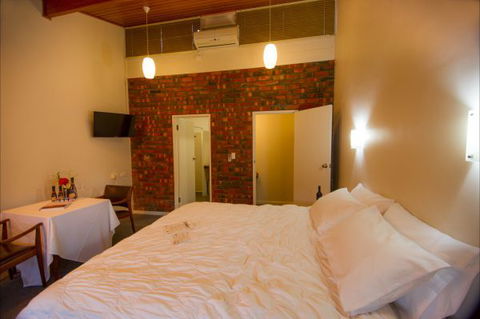 The Stirling Golf Club Motels - Whitsundays Accommodation 4