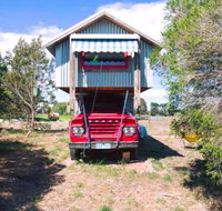 Torquay Farmstay  Blue Studio Truck - Whitsundays Accommodation