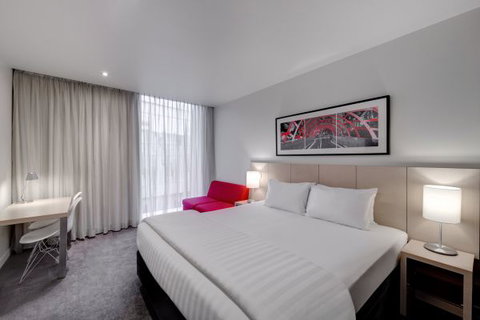 Travelodge Hotel Melbourne Docklands - Whitsundays Accommodation 1