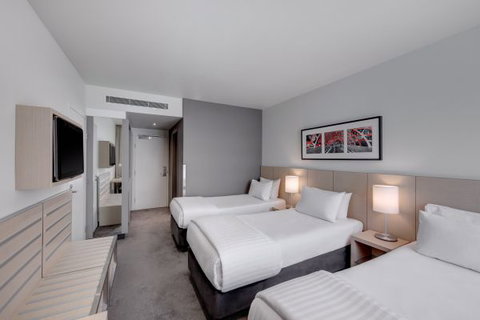 Travelodge Hotel Melbourne Docklands - Whitsundays Accommodation 2