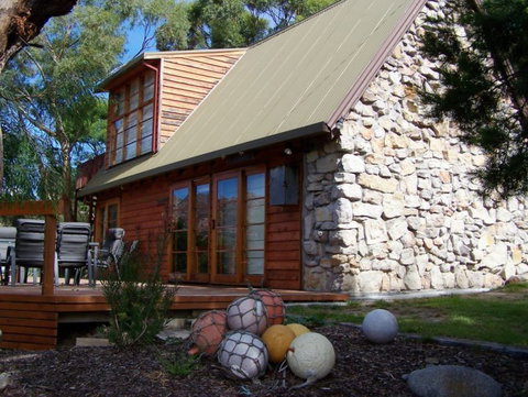 Freycinet Rentals - Whitsundays Accommodation 2