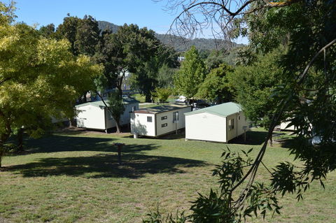 Adelong Golden Gully Caravan Park - Whitsundays Accommodation 1