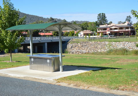 Adelong Golden Gully Caravan Park - Whitsundays Accommodation 2