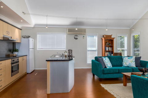Akarana Beach House Jervis Bay - Whitsundays Accommodation 2