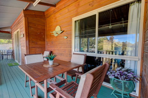 All About Me Bed And Breakfast - Whitsundays Accommodation 5