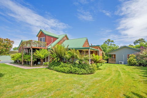 Aloft Boutique Accommodation - Whitsundays Accommodation 0