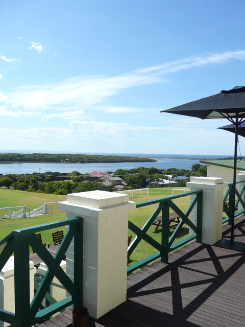 Augusta Hotel Motel - Whitsundays Accommodation 0