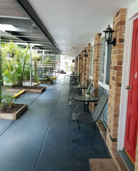 Beerwah Motor Lodge - Whitsundays Accommodation 1