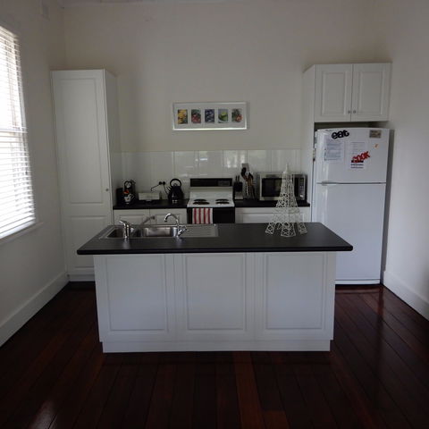 Dot's House - Whitsundays Accommodation 2