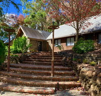 Emerald Star Cottages - Whitsundays Accommodation