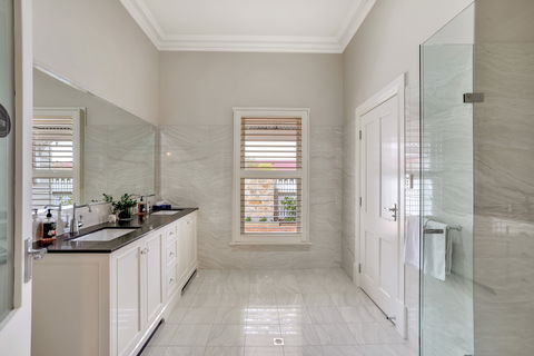 Grandview Accommodation - The Elm Tree Apartments - Whitsundays Accommodation 8
