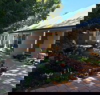 Hahndorf Oak Tree Cottages - Whitsundays Accommodation